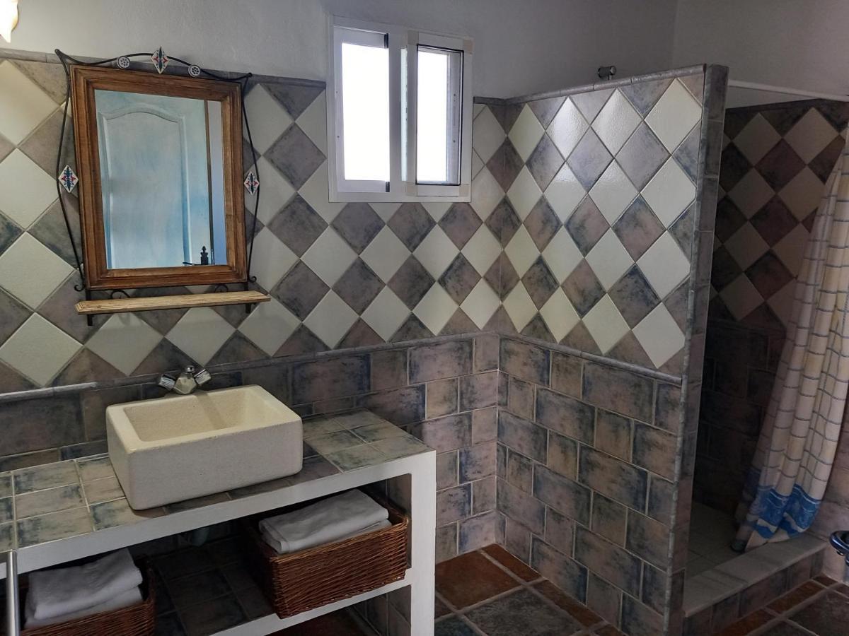 Apartamentos Cala Isabel 자호라 외부 사진